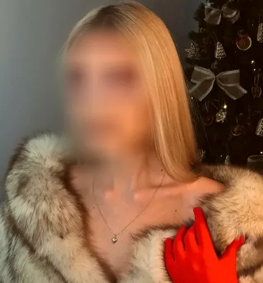 Anna, 30