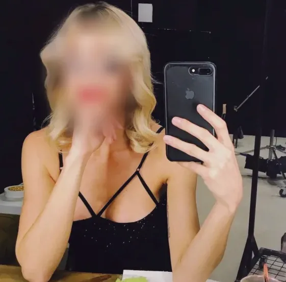 Leyla, 32