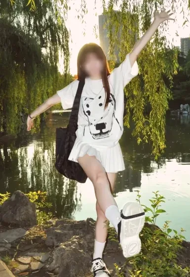 Lucia, 34