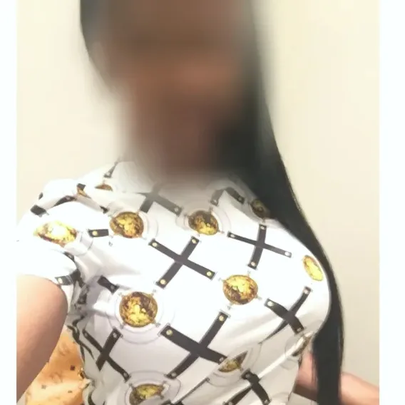 Nadine, 36